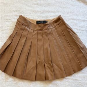 DO+BE Women's Tan Pleated Pleather Skater Skirt